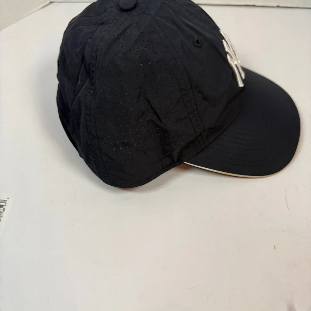 New York Yankees Womens Ball Cap 47 Brand Breathable - Picture 4 of 7